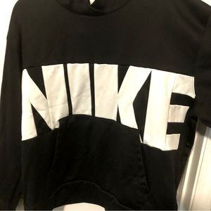 Black And White XXL Men’s Nike Hoodie